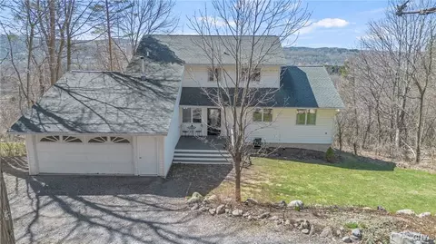 4101 Taylor Rd, Jamesville, NY 13078