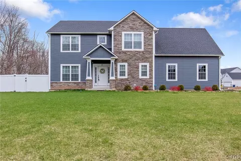 3057 Chillingham, Lysander, NY 13027