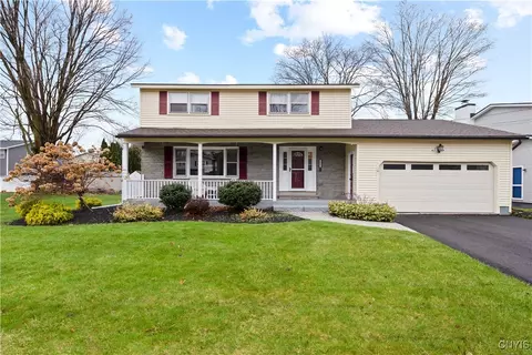 7597 Audrey Dr, Syracuse, NY 13212