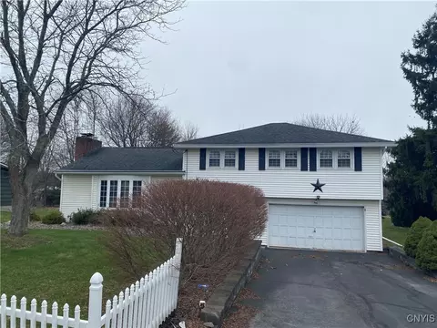 904 Nottingham Rd, Jamesville, NY 13078