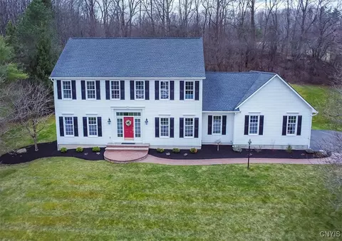 5007 Worthington Way, Fayetteville, NY 13066