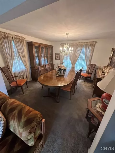 Dining - 711 Scott Ave, Syracuse, NY 13224 photo 2 of 3