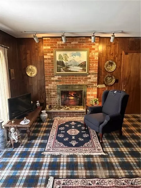 Living - 711 Scott Ave, Syracuse, NY 13224 photo 7 of 7