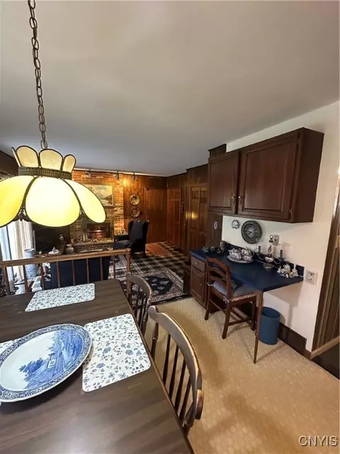 Dining - 711 Scott Ave, Syracuse, NY 13224 photo 3 of 3