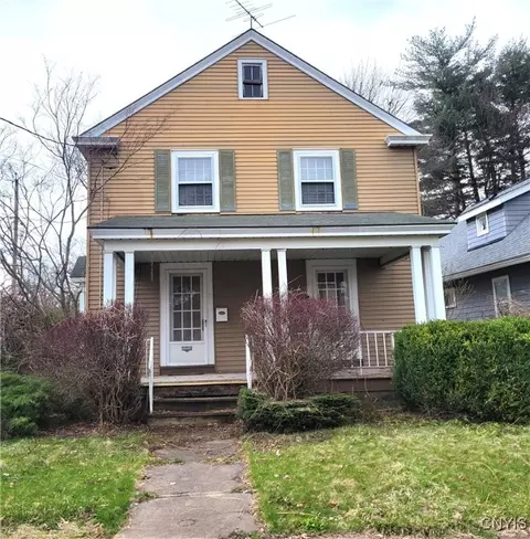 15 Brookline Dr, Utica, NY 13501