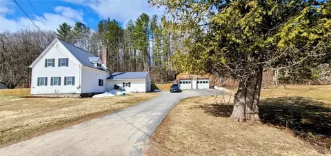 127 Cemetery Rd, Stratford, NY 13470
