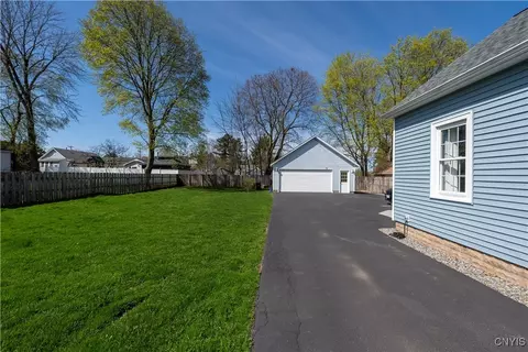 Exterior - 4815 James St, East Syracuse, NY 13057 photo 4 of 6