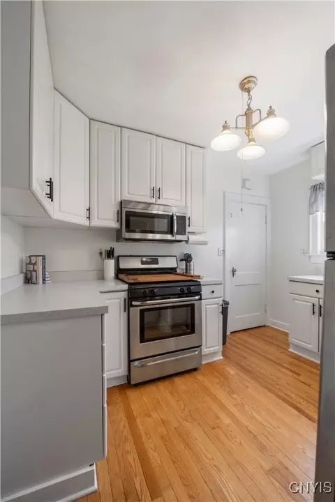 Kitchen - 4815 James St, East Syracuse, NY 13057 photo 4 of 4