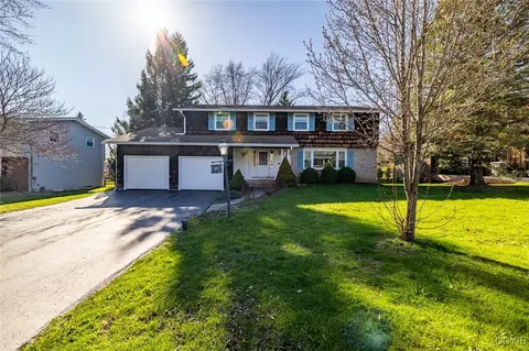 4877 Candy Ln, Manlius, NY 13104