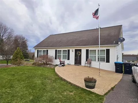 11338 Slayton Rd, Cato, NY 13033