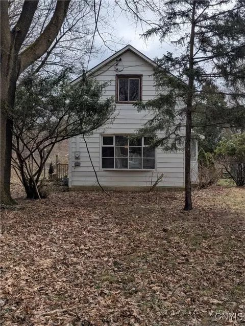 3360 Perry Rd, Onondaga, NY 13215