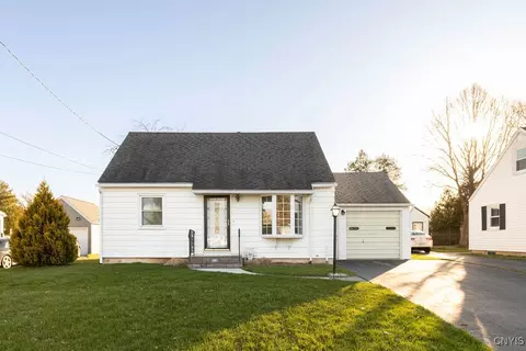 314 Westlind Rd, Geddes, NY 13219