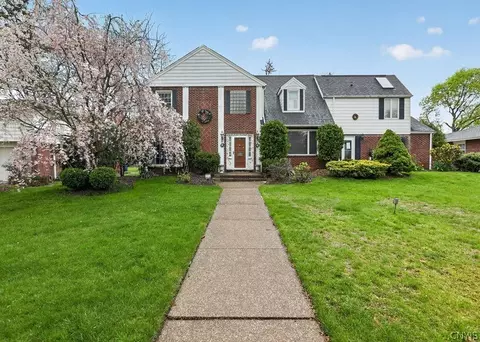 91 Mount Vernon Rd, Amherst, NY 14226