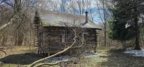 6040 Franklin Rd, Sempronius, NY 13118