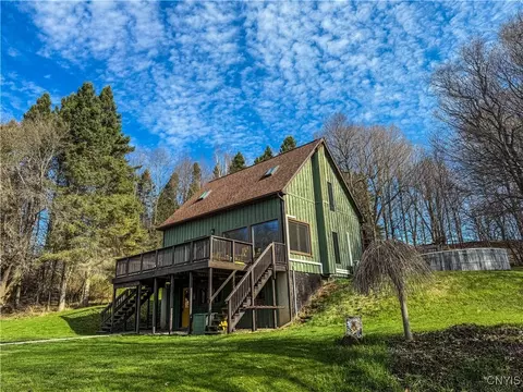7857 Larkin Rd, Hamilton, NY 13346