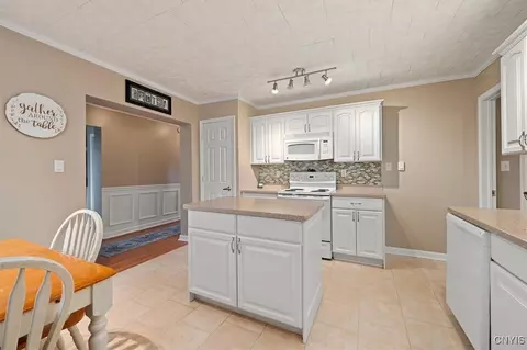 Kitchen - 27 Hess Ave, German Flatts, NY 13357 photo 2 of 3
