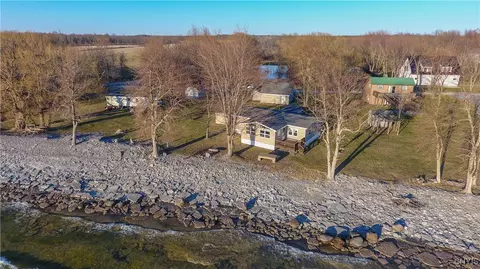 23241 Beach Road Ext, Lyme, NY 13693