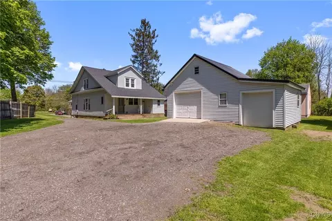 826 Oneida St, Fulton, NY 13069