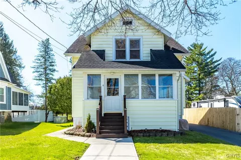 6 Fourth Ave, Owasco, NY 13021