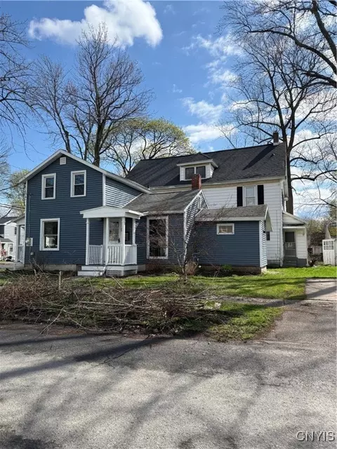64 Hamilton Ave, Auburn, NY 13021