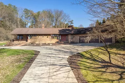 6056 Breed Rd, Camillus, NY 13031