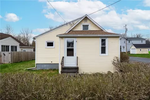 500 Boulevard St, Salina, NY 13211