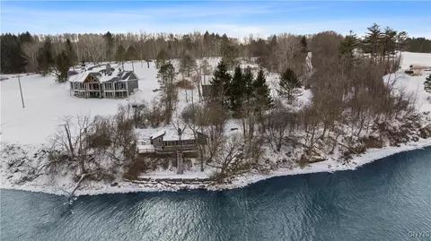 2900 W Lake Rd, Skaneateles, NY 13152