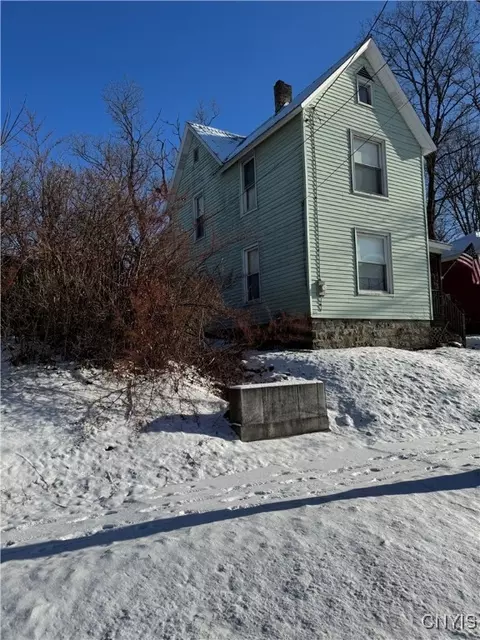 23 Green St, German Flatts, NY 13407 photo 2