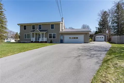 402 Newman Dr, Watertown, NY 13601