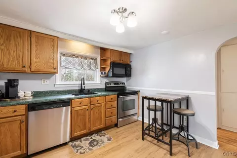 Kitchen - 922 Kinne St, East Syracuse, NY 13057 photo 3 of 3