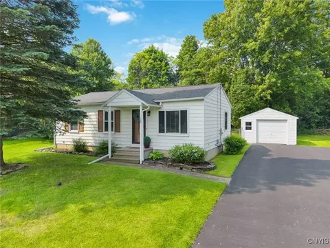 109 Blanchard Blvd, Van Buren, NY 13209