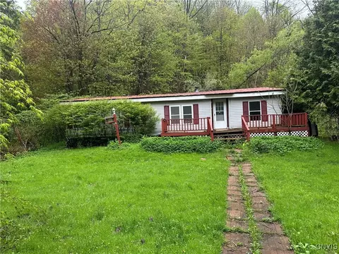 2323 Holman City Rd, Clayville, NY 13322