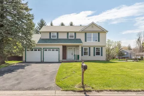 10 Inglesid Ln, Salina, NY 13090