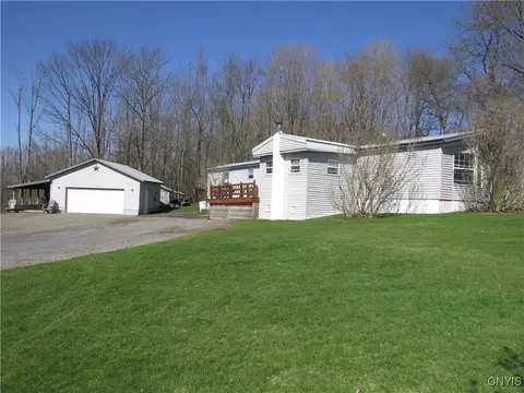 300 Ferncliff Rd, German Flatts, NY 13407