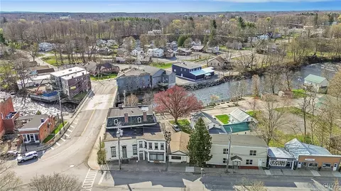 1 S Jefferson St, Pulaski, NY 13142