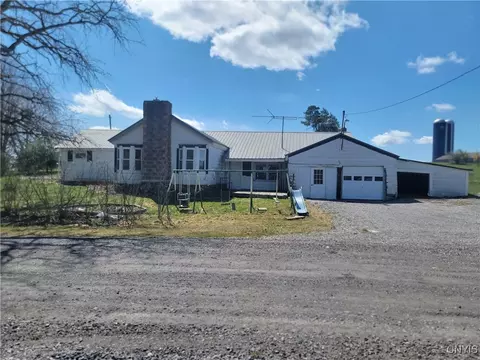 110 Lynk St, Root, NY 12116