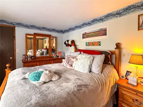 Bedroom - 240 Seneca St, Sullivan, NY 13037 photo 8 of 11
