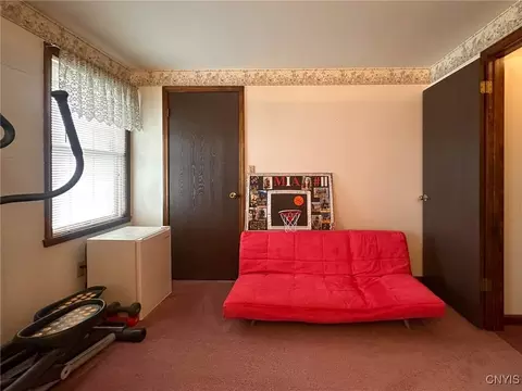 Bedroom - 240 Seneca St, Sullivan, NY 13037 photo 7 of 11