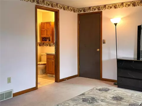 Bedroom - 240 Seneca St, Sullivan, NY 13037 photo 3 of 11