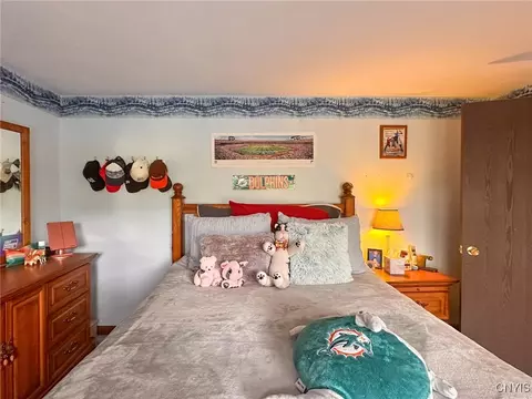 Bedroom - 240 Seneca St, Sullivan, NY 13037 photo 9 of 11