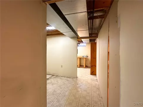Entry Way - 240 Seneca St, Sullivan, NY 13037 photo 3 of 3
