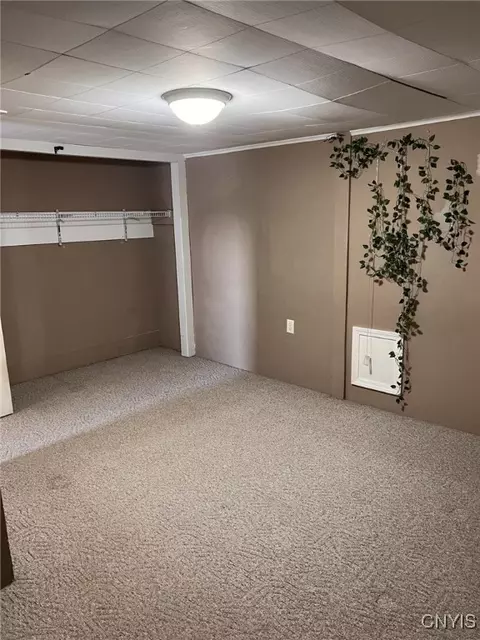 Bedroom - 229 12 E 2nd St, Oswego, NY 13126 photo 2 of 4