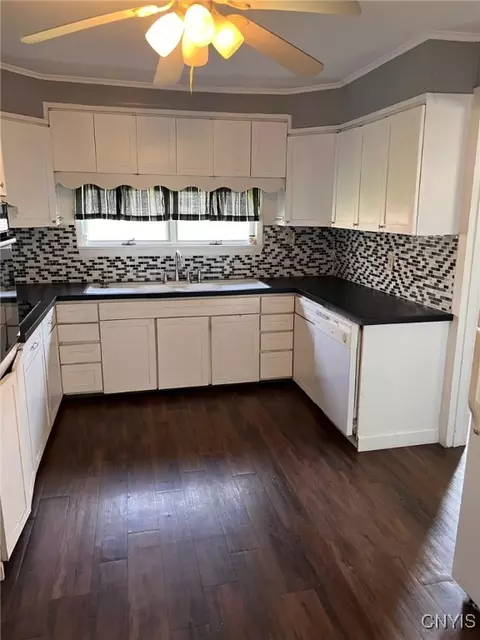 Kitchen - 229 12 E 2nd St, Oswego, NY 13126 photo 2 of 3