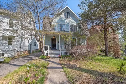 137 Clarke St, Syracuse, NY 13210