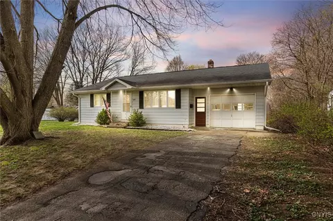 104 Williams St, Syracuse, NY 13212