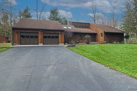 42 Plymouth Ave, Whitestown, NY 13492