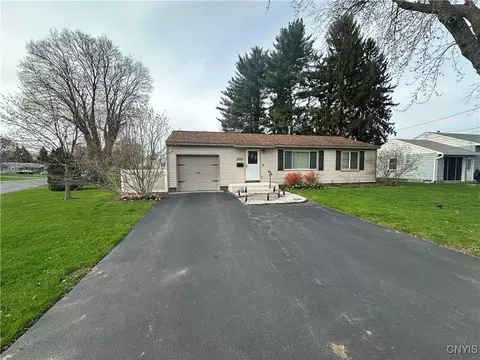 98 Hier Ave, North Syracuse, NY 13212