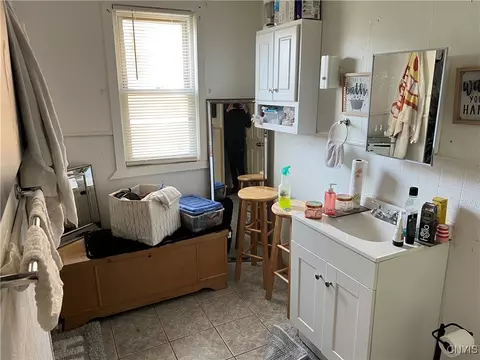 111 E Matson Ave, Syracuse, NY 13205 photo 17