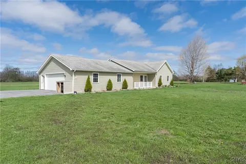 19685 Evans Rd, Hounsfield, NY 13634