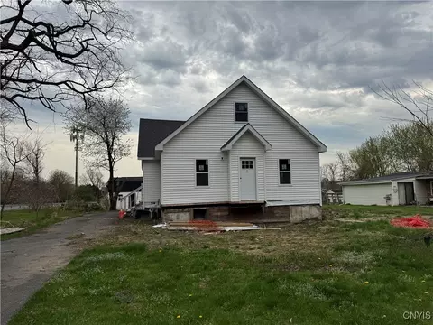 362 Long Branch Rd, Geddes, NY 13209